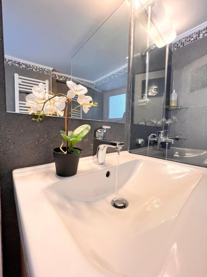 Quiet And Cozy Apartment Of New Psihiko No 6 アテネ エクステリア 写真